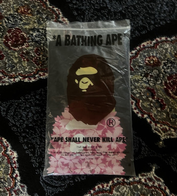 A Bathing Ape BAPE Black Sakura Ape Head Graphic T-Shirt Short Sleeve Crew L