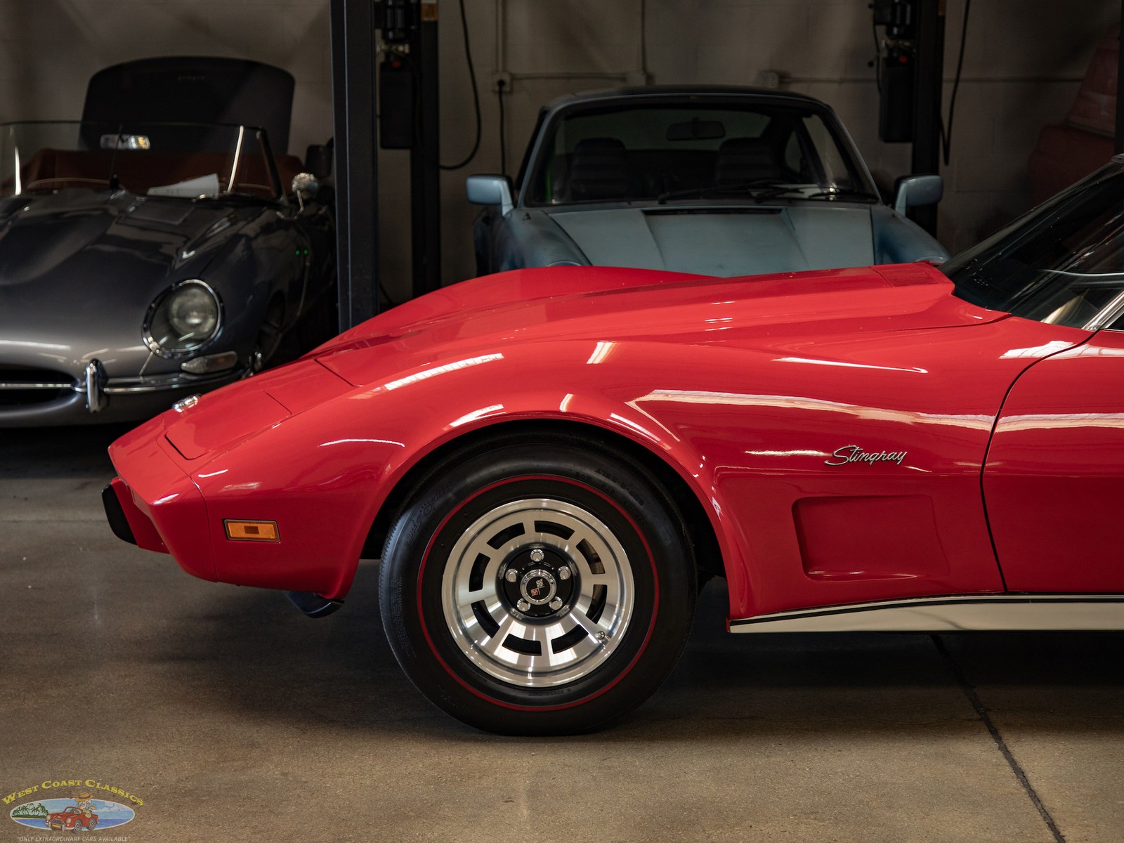 1975 Burgundy/Maroon Chevrolet Corvette   | C3 Corvette Photo 5