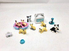 8 Vivid Imaginations Animal Hospital Siamese Cats & Black/White Cat+ Accessories