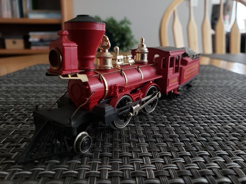 Vintage HO scale Rivarossi JW bowker 2-4-0 V.& T.R.R. Steam Locomotive