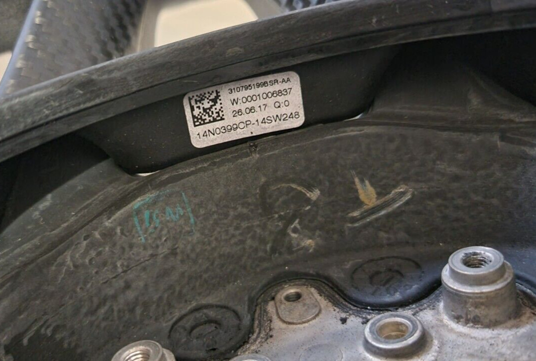 MCLAREN 720 CARBON FIBER STEERING WHEEL OEM 14N0399CP