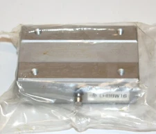 Linear Bushings W/Pillow Blocks LHBBW16