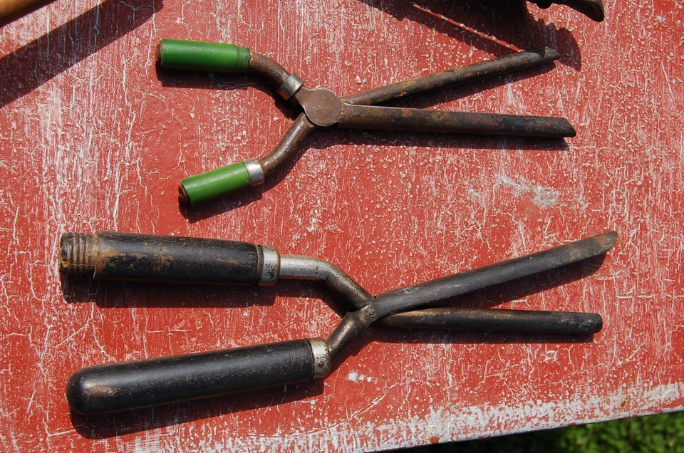 ANCIENS OUTILS DE COIFFEUR - FER A FRISER - SALON DE COIFFURE- MUSé  //C42// - Photo 4/4