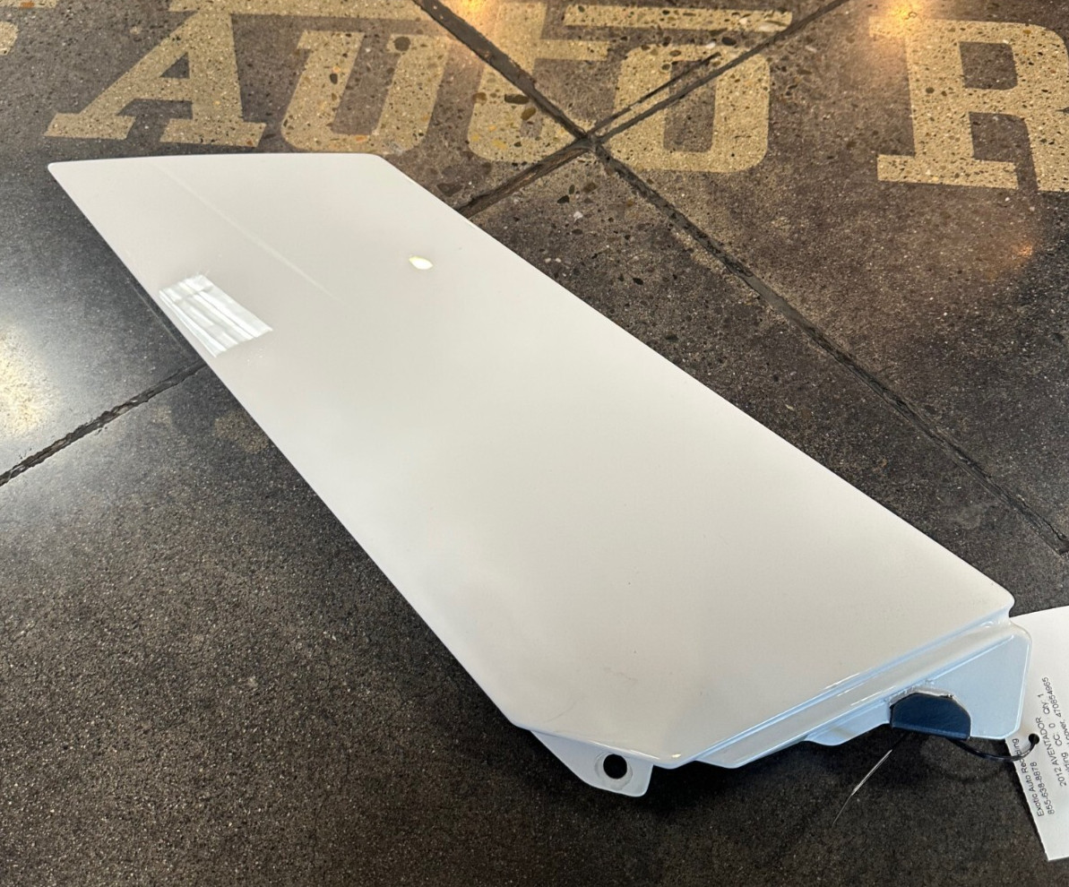 Lamborghini Aventador, LH, Left Quarter Panel Cover, Used P/N 470854965