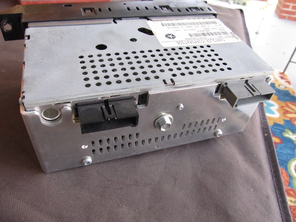 1984-03 Dodge Ram Caravan Chrysler Jeep AM FM Cassette Radio