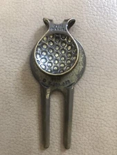RARE VINTAGE BRASS DIVOT TOOL GOLF MARKER “GOLF DESIGN” #525 HIGHEST QUALITY