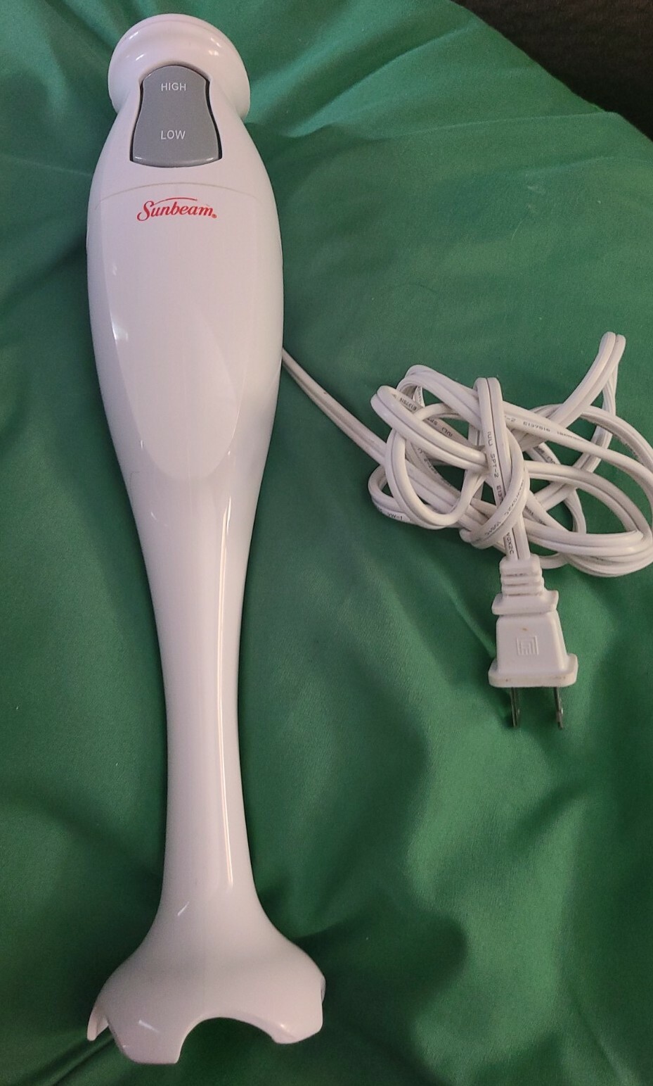 SUNBEAM HAND BLENDER MODEL# HB100