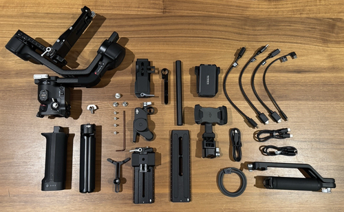 DJI - RS 4 Pro Combo 3-Achsen Gimbal Stabilisator für Kameras - Schwarz - Grade A