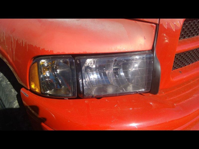 Sell EagleEye Pair Replacement Headlight W/ Corner Lamp 99-02 Dodge Ram Sport Package In Ontario
