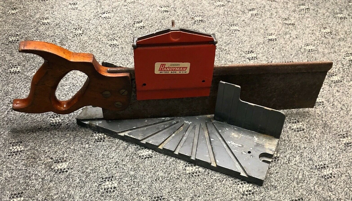 STANLEY H 114 MITER BOX WITH SAW HANDYMAN WORKING CONDITION