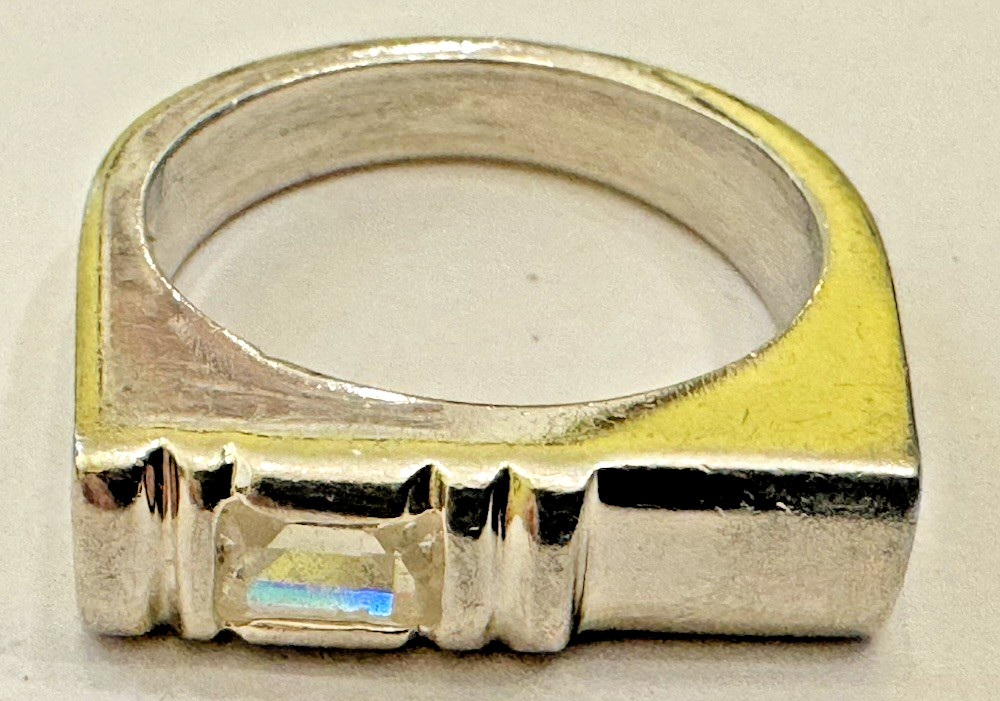 Sterling Silver Size 8.5 Rectangular Cut Glass St… - image 2