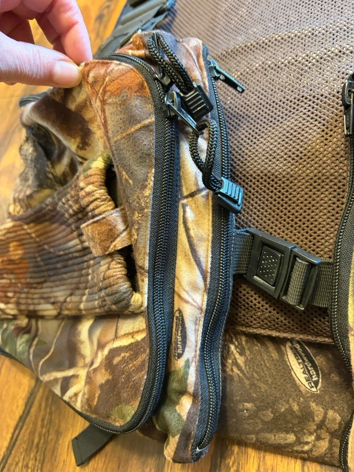 Ol Tom Turkey Hunting Vest With Magnetic Seat Cushion Sz L Adjustable EUC - Image 2 of 4
