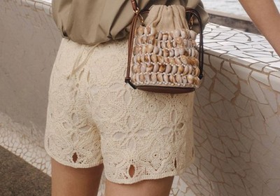 Cream Lace Shorts (H&M brand new with tags, size s)