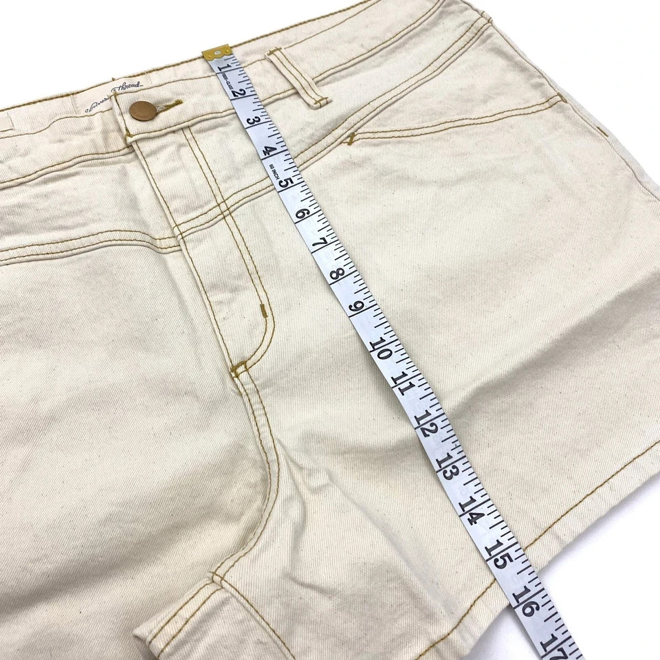 Universal Thread Womens Vintage Stretch High-Rise Cut-Off Midi Jean Shorts
