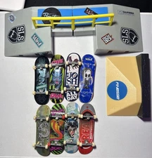 Tech Deck Finger Skateboard Lot (8) And Ramps