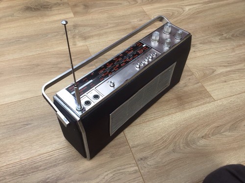 Vintage Ferguson Radio - Picture 5 of 8