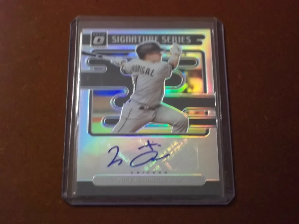 2021 Donruss Optic Signature Series Holo Nick Madrigal - Image 2 of 2
