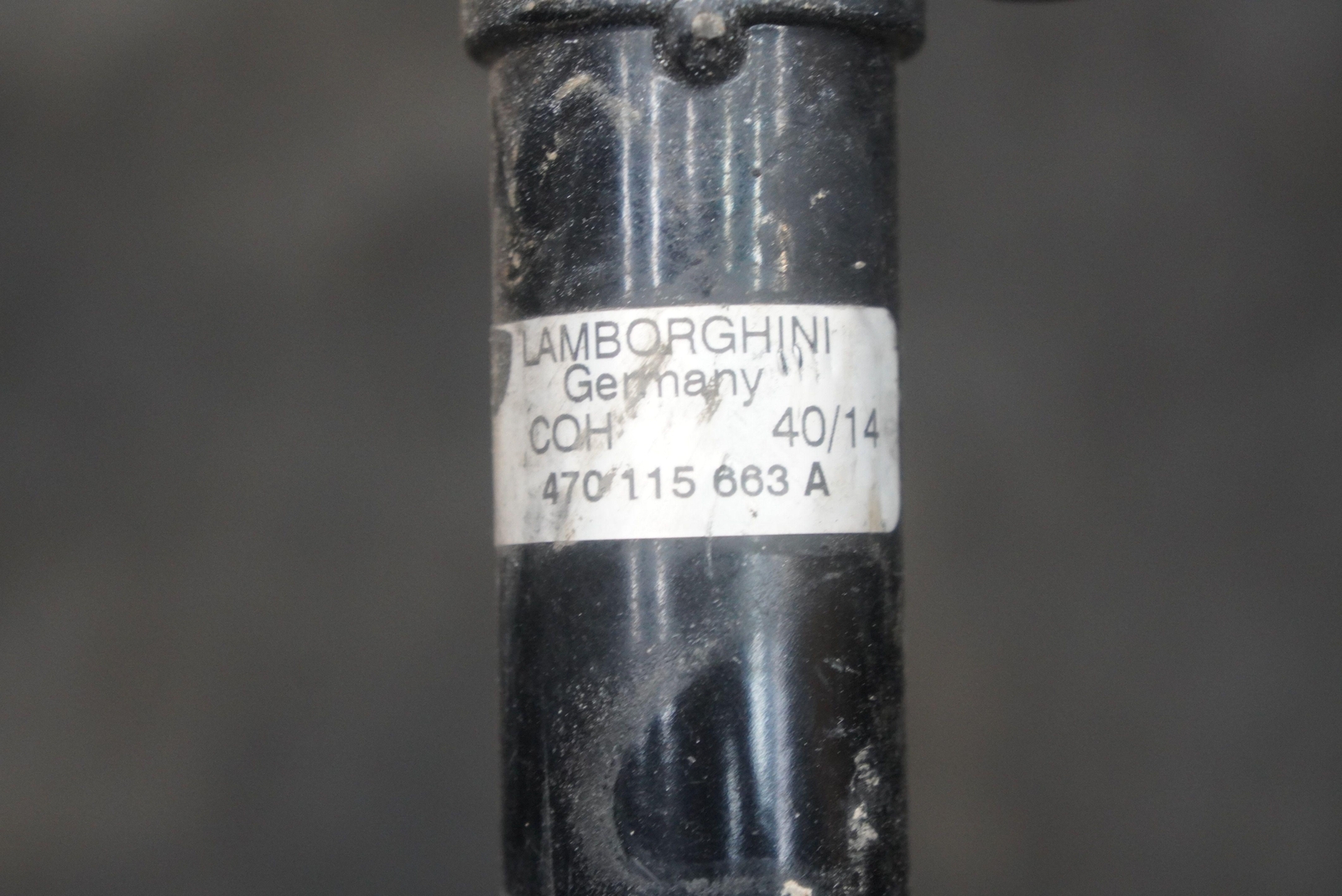 Engine Oil Cooler Radiator Line Pipe Hose 470115663A Lamborghini Aventador 2015