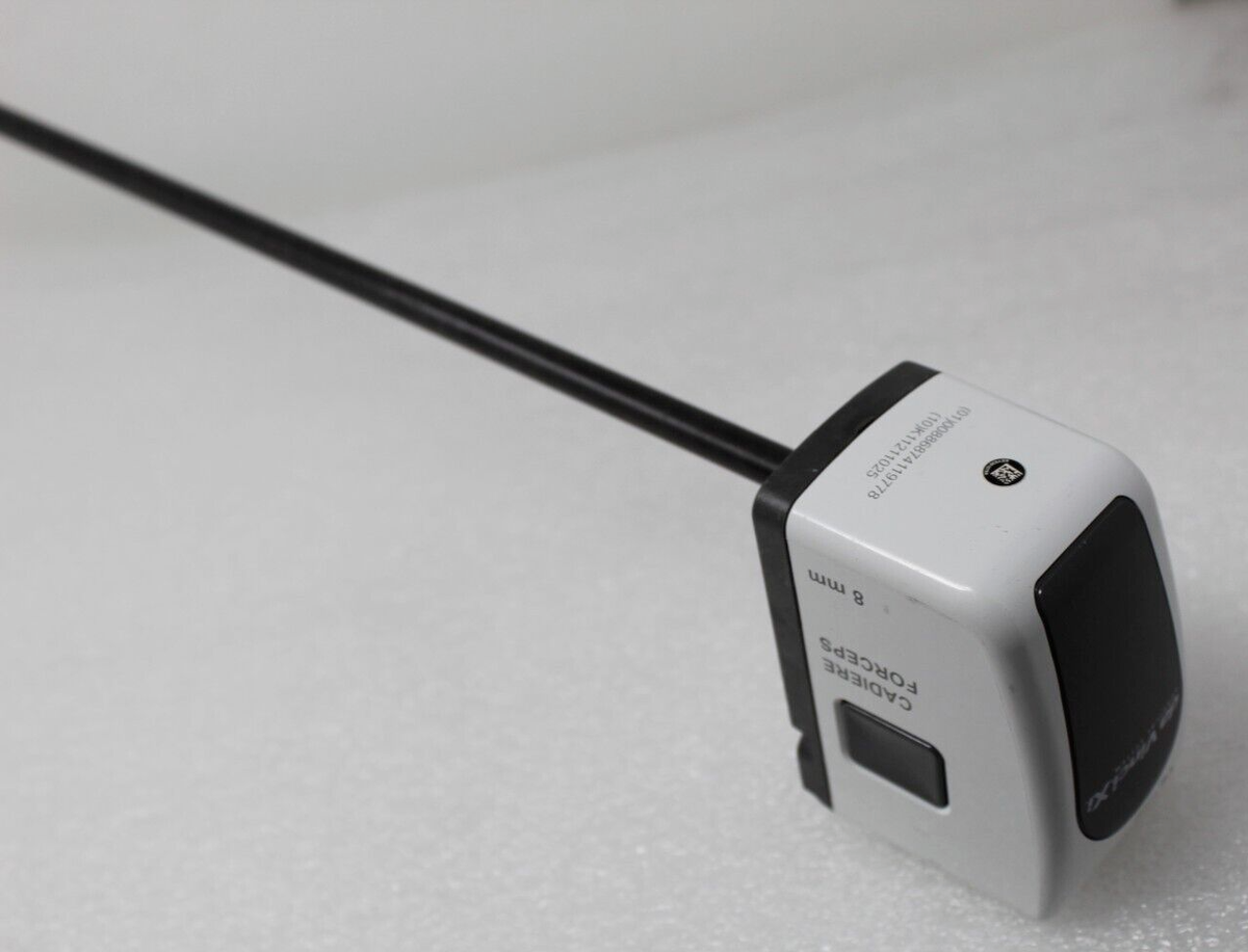 INTUITIVE Surgical 471049 Da Vinci Xi 8mm CADIERE FORCEPS Ver 08