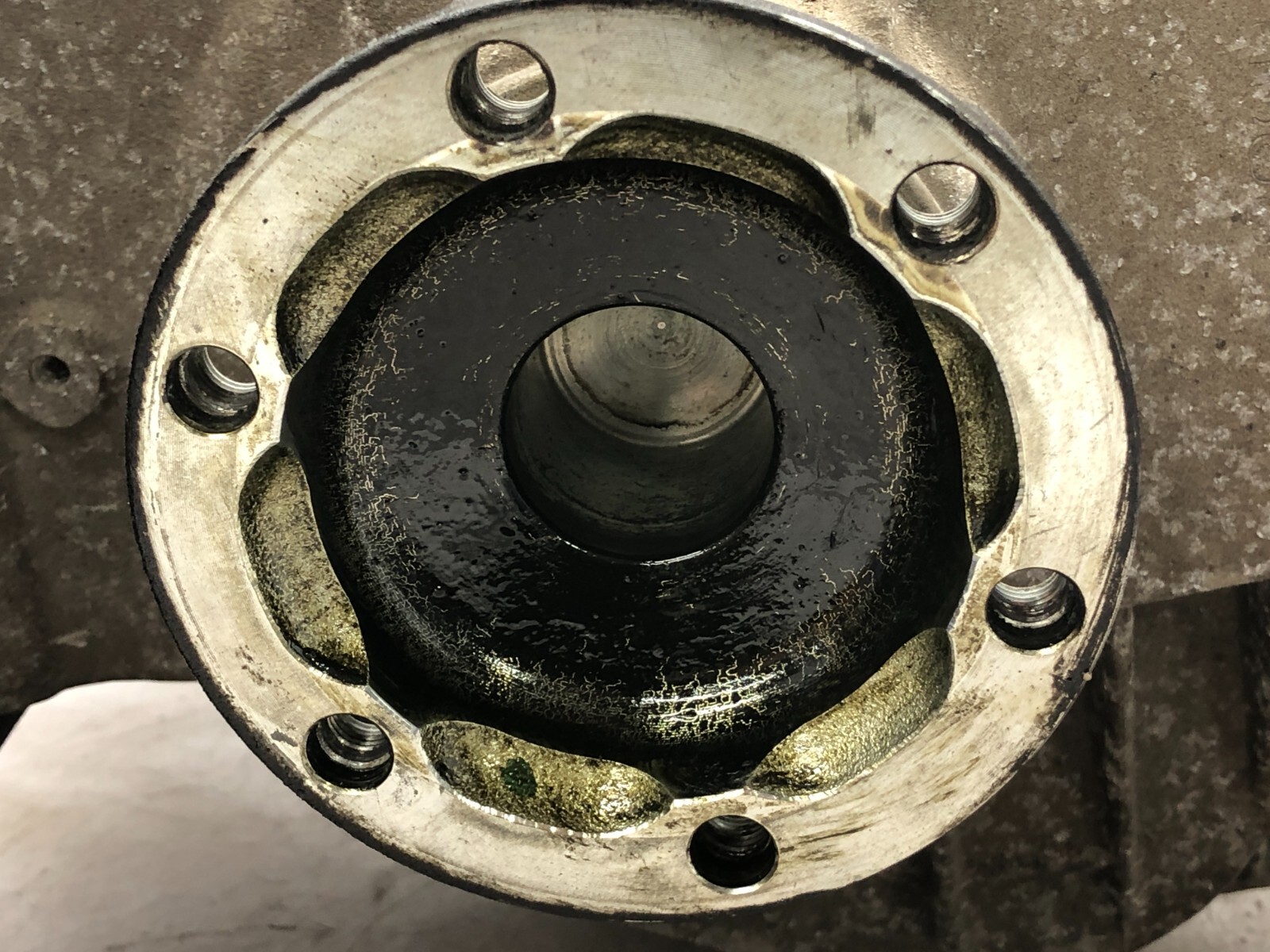 2009-2019 MASERATI GRANTURISMO S M145 RWD REAR DIFFERENTIAL AXLE CARRIER OEM