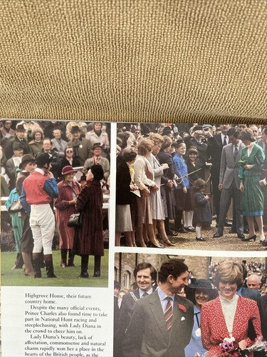 Konvolut 2 Souvenirbücher Prinz Charles & Prinzessin Diana Royal Wedding 1981 sehr guter Zustand - Bild 16 von 24