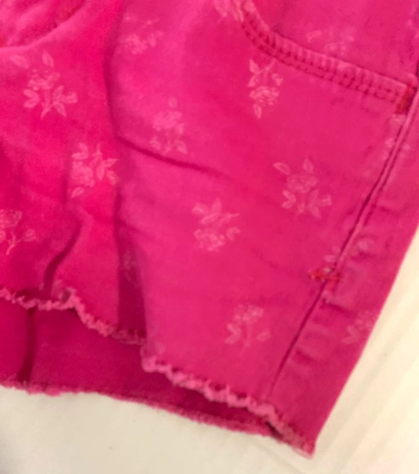 Pantalones Cortos Vintage Y2k Jordache Niñas 7 Rosa Floral Dobladillo Crudo Corte Botín Ajustado Foto 2 de 4