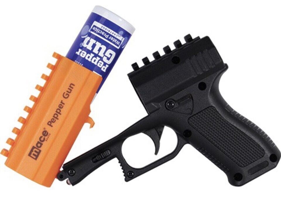 POLICE Pepper Gun 2.0 Equipped w Disorienting LED STROBE LIGHT 20Ft