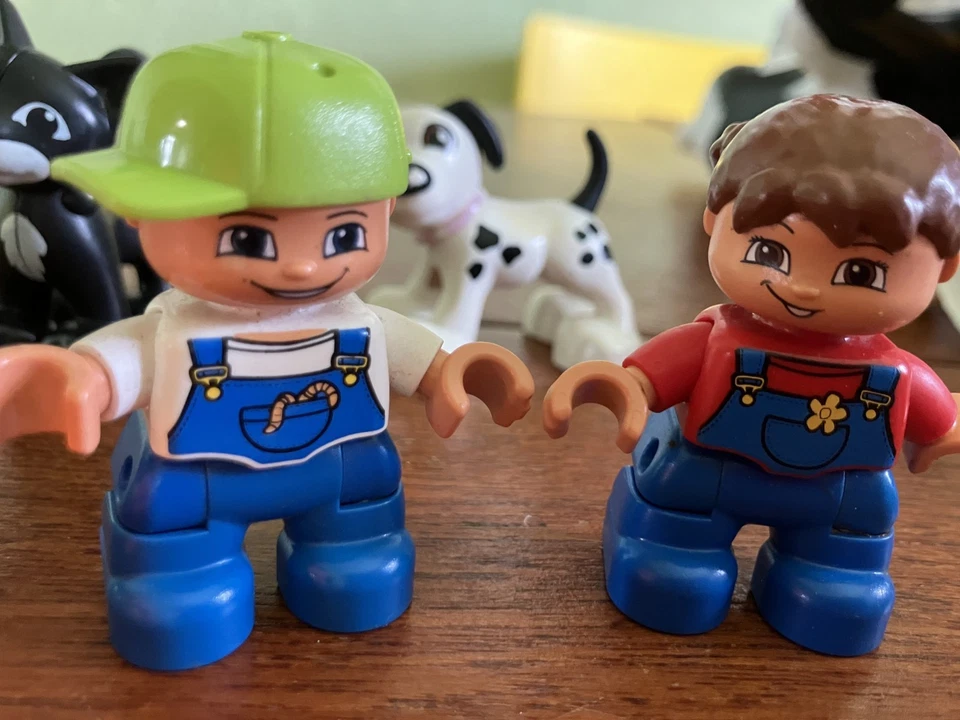 Lego Duplo minifig baby animals boy girl overalls worm tiger cub polar bear lot - Image 2 of 3