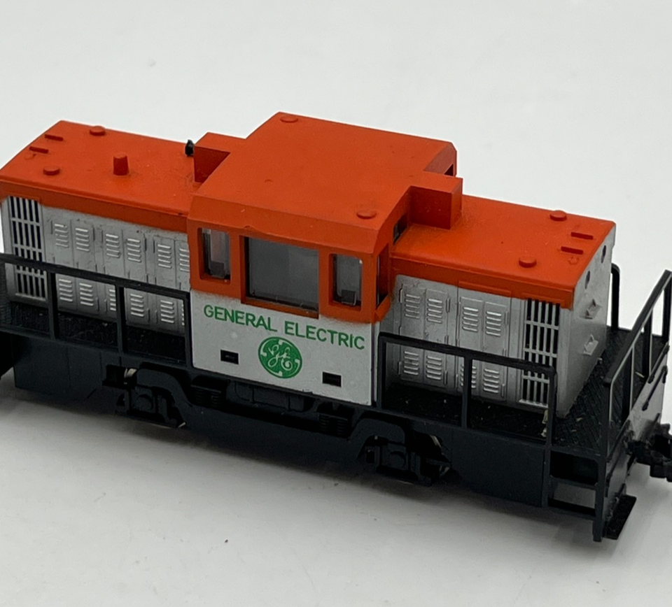 VTG Mehano HO Scale General Electric GE Center Cab Switcher Diesel ...