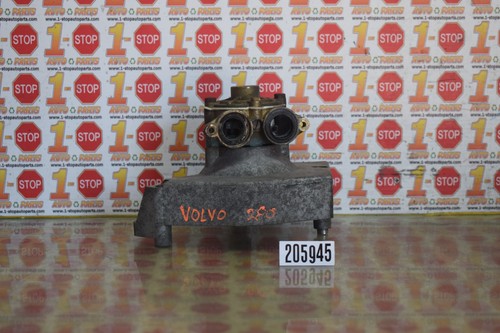 VOLVO 280 PENTA RAW SEA WATER PUMP W/ BRACKET 828306