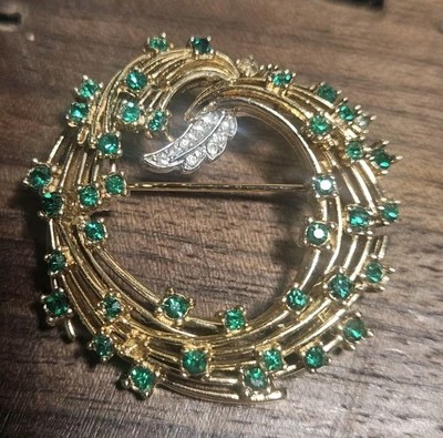 Vintage Signed Ciner Pave Rhinestone Gold Circular Brooch Pin