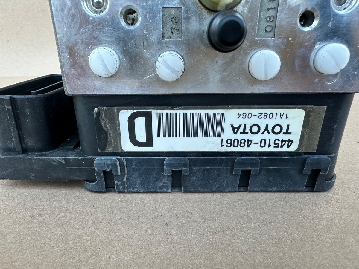 06-10 Lexus RX400H Highlander ABS Anti Lock Brake Control Module