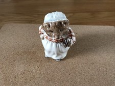 Peter Rabbit Mrs Tiggy Winkle Gold Edition Beswick Royal Doulton 1997 