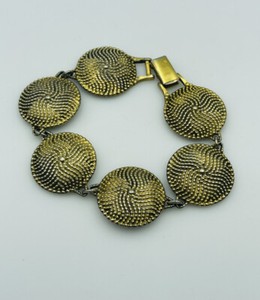 Authentic Yves Saint Laurent YSL Vintage Gold Plated Granulated Starfish Disc Bracelet