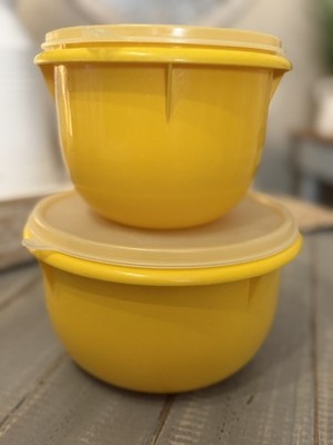 Vintage Tupperware Round Stg. Bowls & Lids #270 #271 Harvest Gold Yellow Set 2
