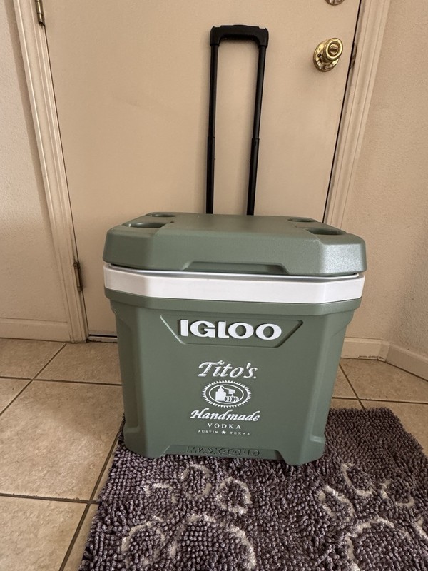 New Tito’s Vodka Igloo Cooler 30 QT Limited Edition Never Used