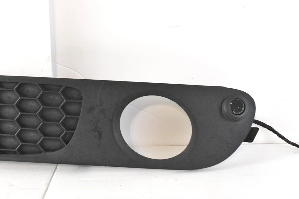 ✔️OEM 07-13 Volvo S80 moldura inferior dianteira esquerda para-choque farol de neblina 30655929 com sensor - Imagem 3 de 4