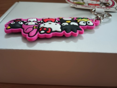 40 th Anniversary Hello Kitty Friends Keychain New - Picture 4 of 5