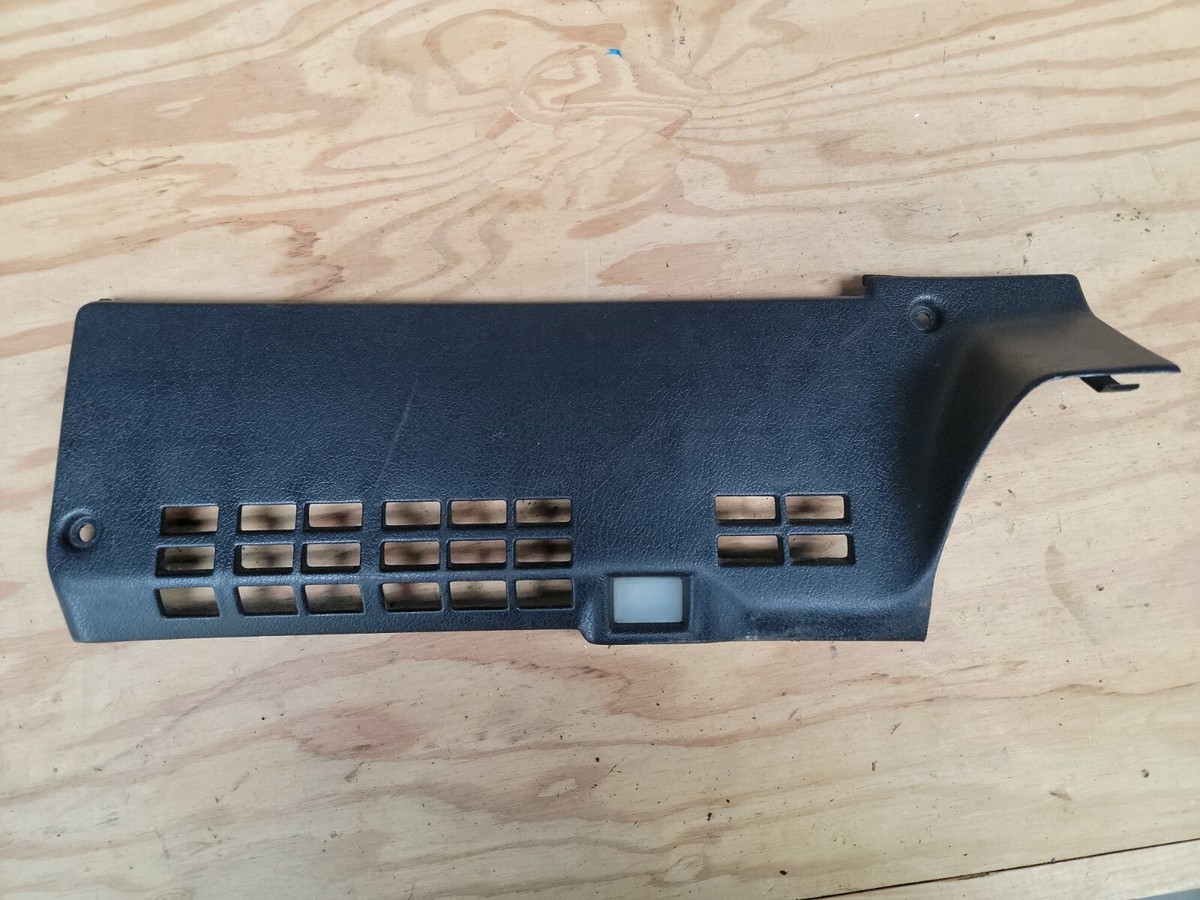 84-89 Nissan 300zx Z31 OEM under dash cover kick panel Black 68930