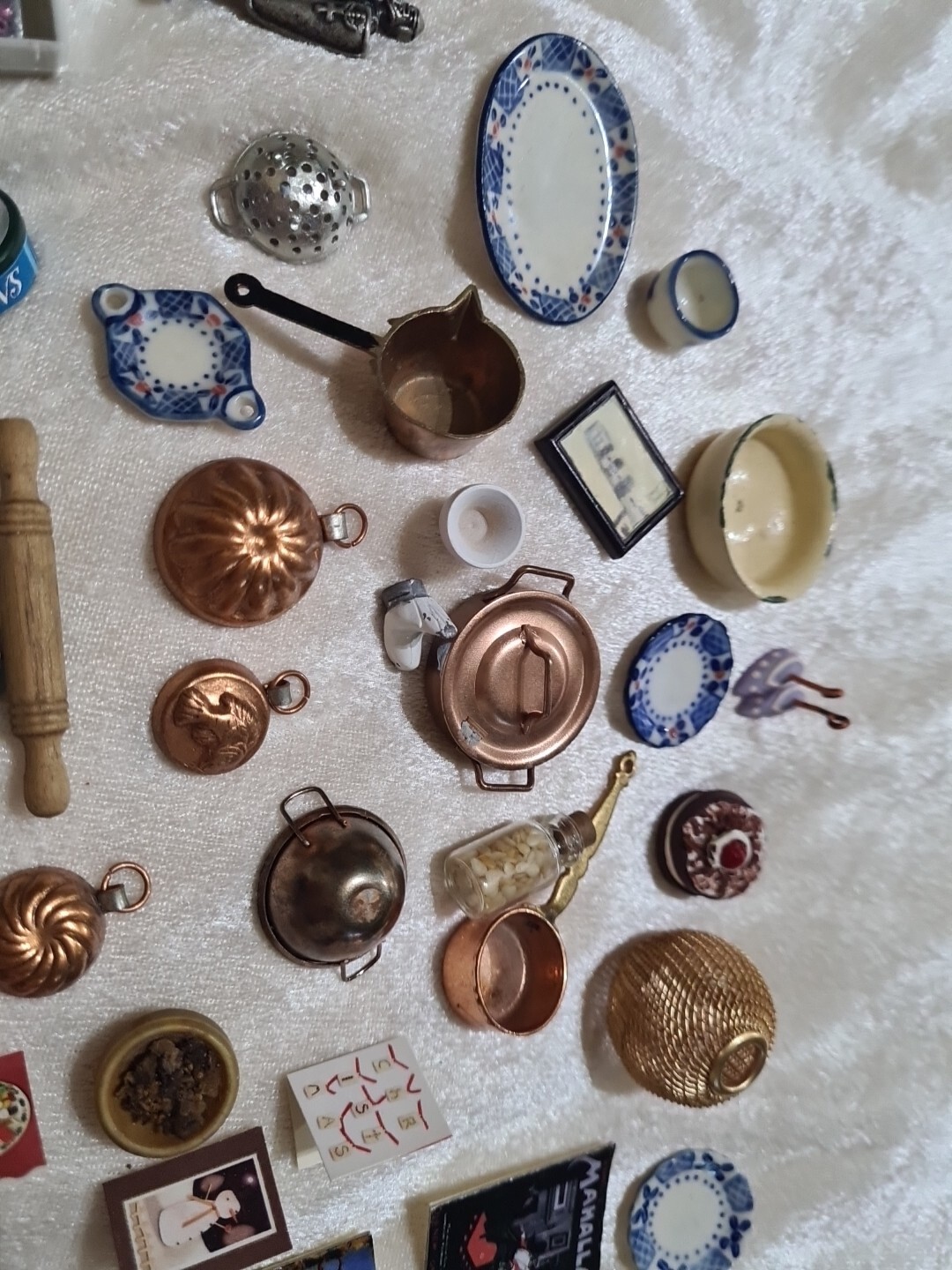 Quality vintage dolls house miniatures Metal Saucepans. Ect Lot No3 eBay