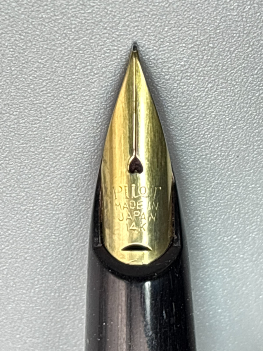 Vintage Pilot Super 200V Fountain Pen 14K Fine Nib Black from