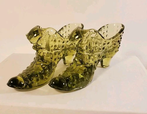 Vintage FENTON Green Art Glass Cat Shoes Slippers Hobnail Pattern Pair Of 2