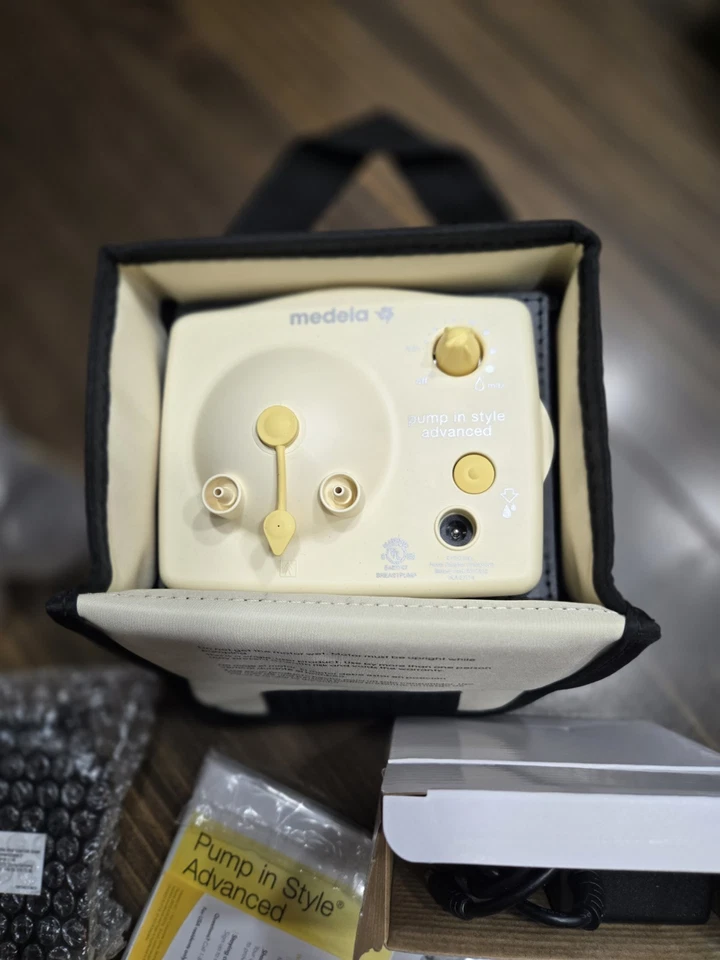 Extractor de leche avanzado Medela In Style 101035077 con accesorios Foto 2 de 4