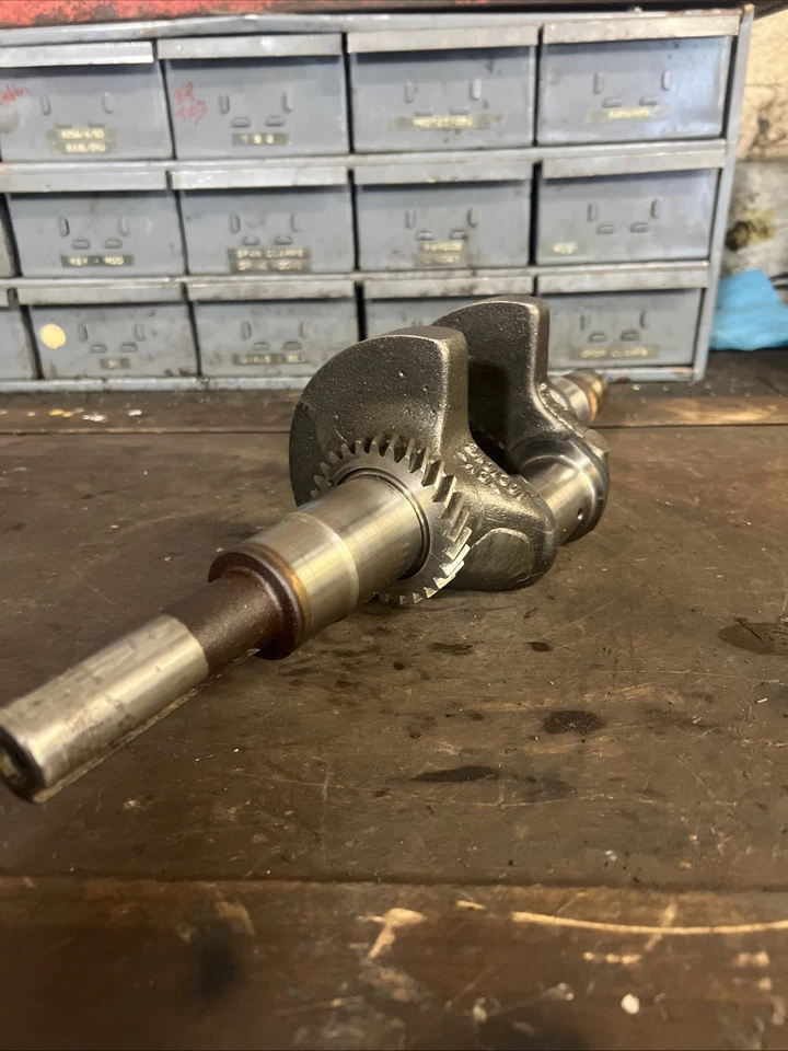 Kohler Command 18hp V-Twin Crankshaft and Timing Gear Cv18s 24014364-S - Image 4 of 4