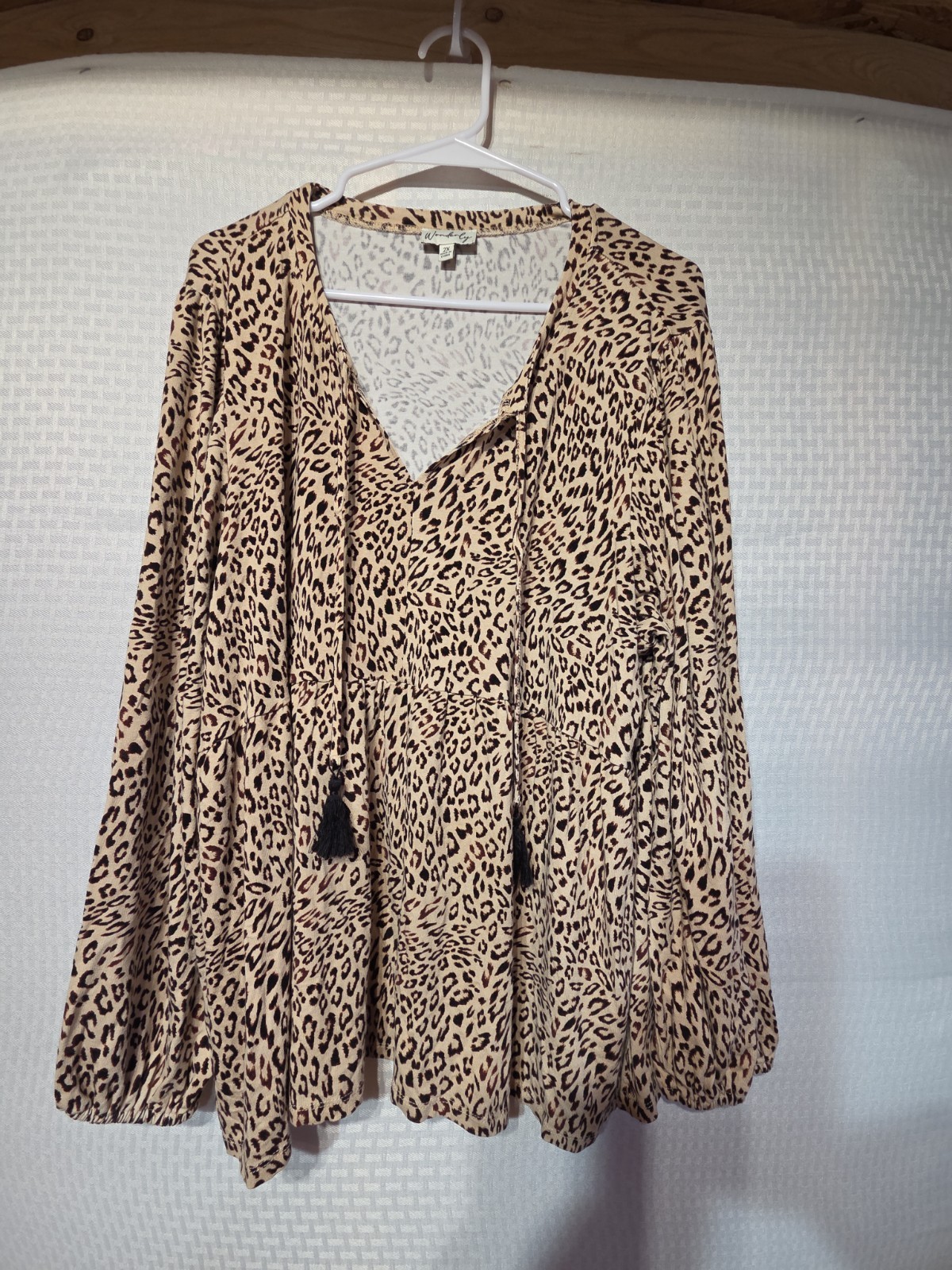 Wonderly Top 2X Leopard Print Boho Peasant Tunic Blouse Long Sleeve Tassel Tie