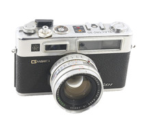 Vintage 1970's Yashica Electro 35 GSN 35mm Camera, w/45mm f1.7 lens -untested