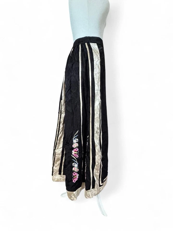 Maxi Falda Vintage Negra Bordada Satén Bordado Dorado Floral Estilo Asiático S Foto 3 de 4