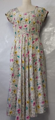 Silk Studio silk dress Vtg silk dress used in good 100% silk size: S