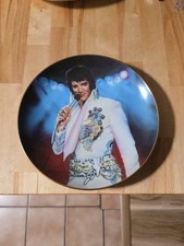 Elvis Collector Plate - The Legend REMEMBERING ELVIS