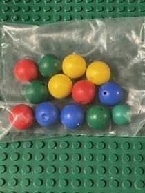 LEGO MINDSTORMS NXT 2.0 - Missing Pieces INCOMPLETE!! Refer 2 Pictures & Comment